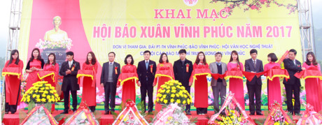 В провинции Виньфук открылся Праздник весенних газет 2017